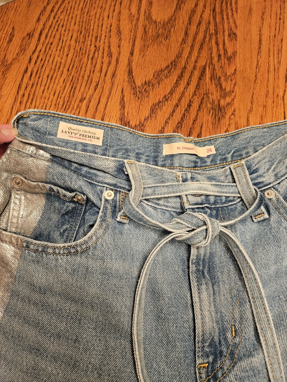 CUSTOM Upcycled Levi's Hand Painted Metallic Silver High Straight Jeans 26 - Picture 6 of 11